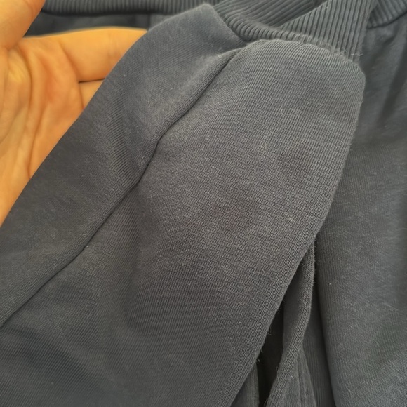 Nike 4T jogger set some minor washer stains but still very good condition. - Picture 4 of 4